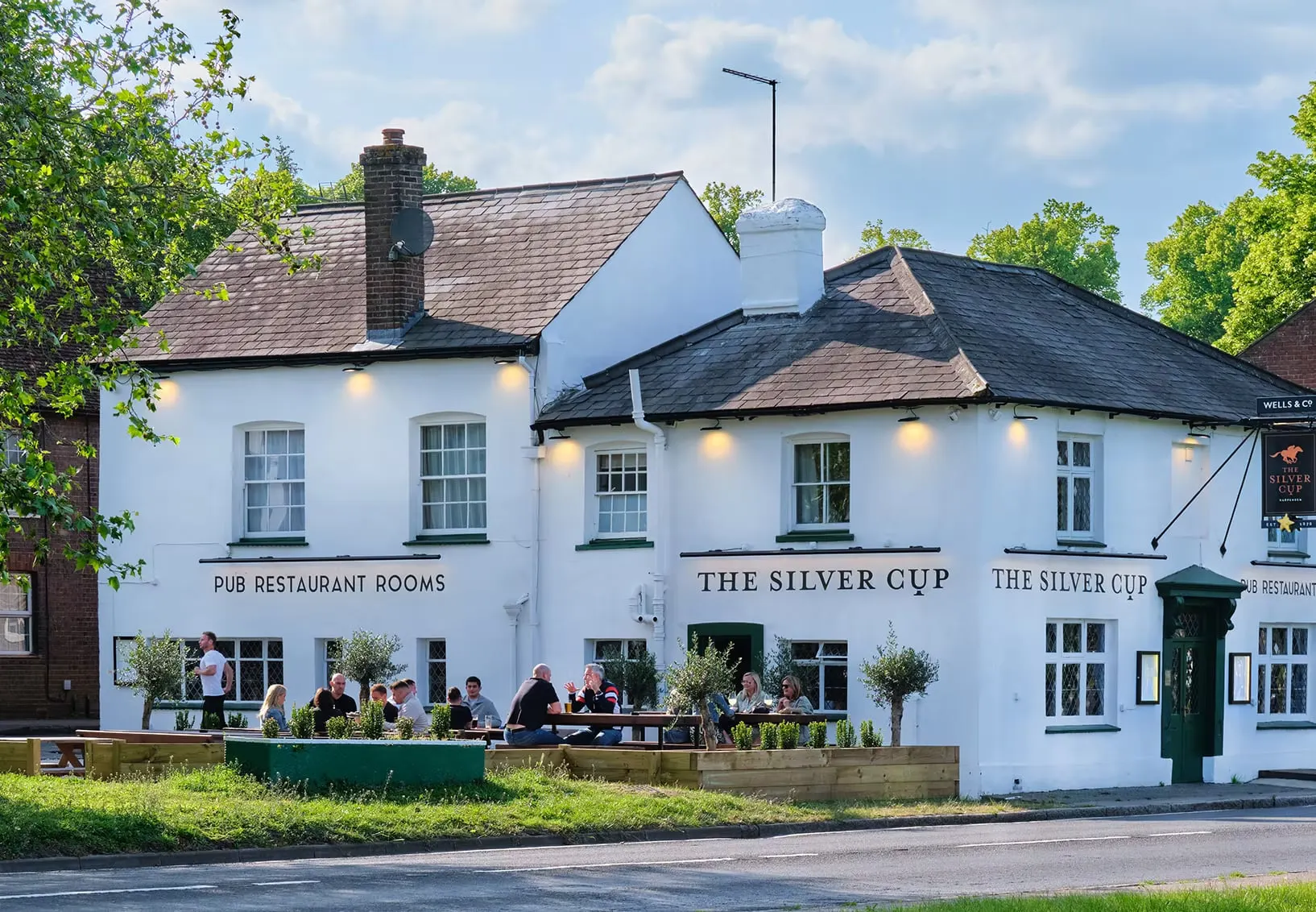 The outside of The Silver Cup pub in Harpenden